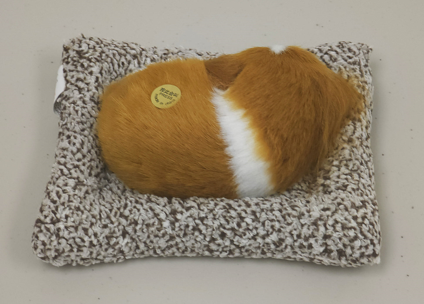 Furry Charlie - Air-Purifying Sleeping Car Ornament